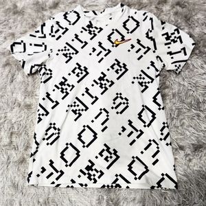 Nike Mens Graphic T-Shirt